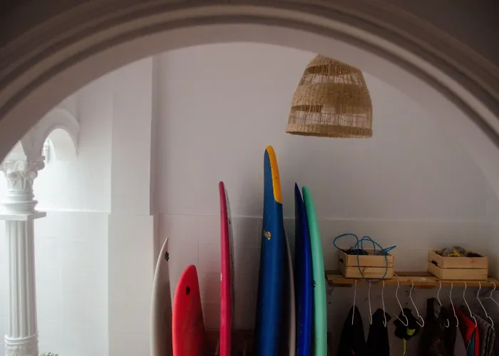 The Wave Temple Pensión *