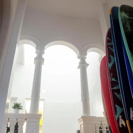 The Wave Temple Pensión